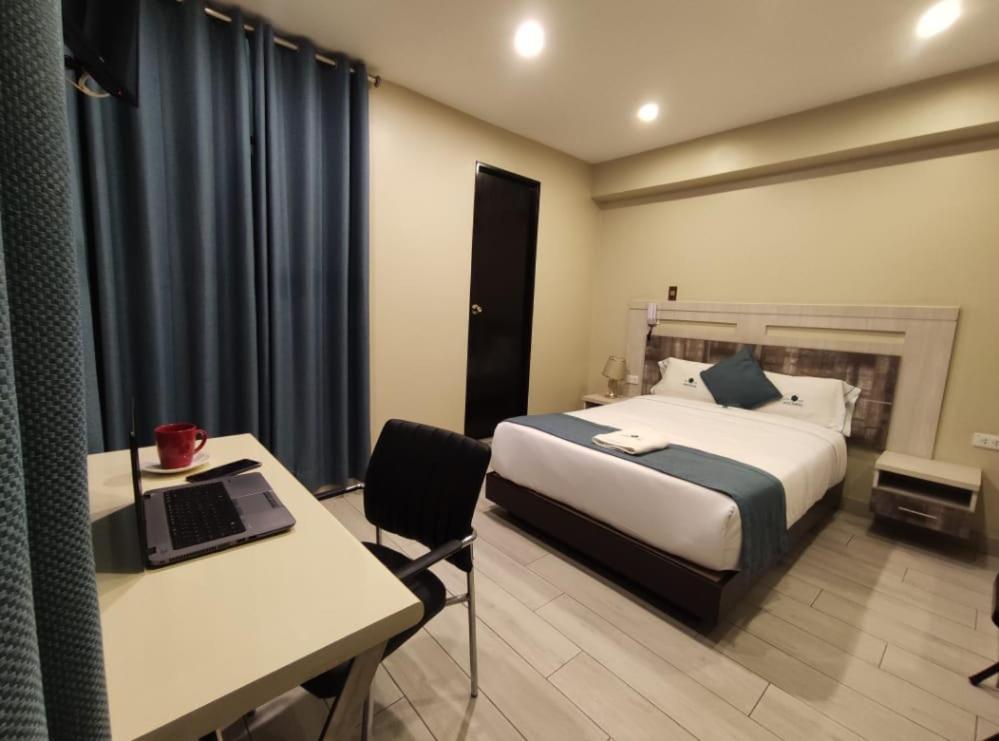 Hotel Konford Cañete Imperial Eksteriør bilde